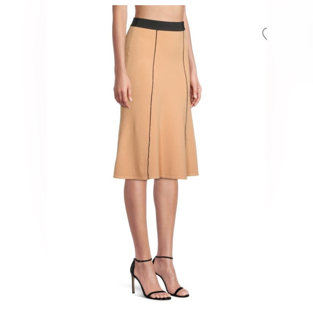 Elegant Circle Skirt - Picture 3 of 7
